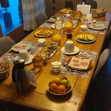 Le Shorten Couette-café Heches